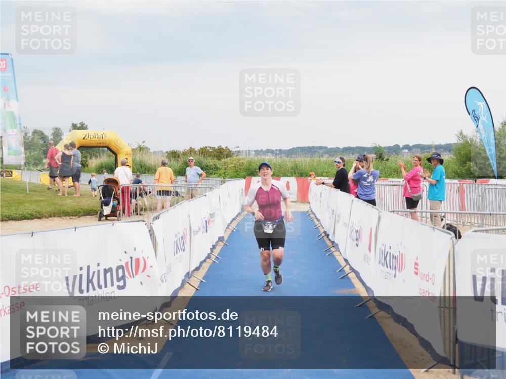 22.06.2025 - Viking Triathlon MichiJ http://msf.ph/oto/8119484 22.06.2025 17:00:49 Ziel 206 meine-sportfotos.de
