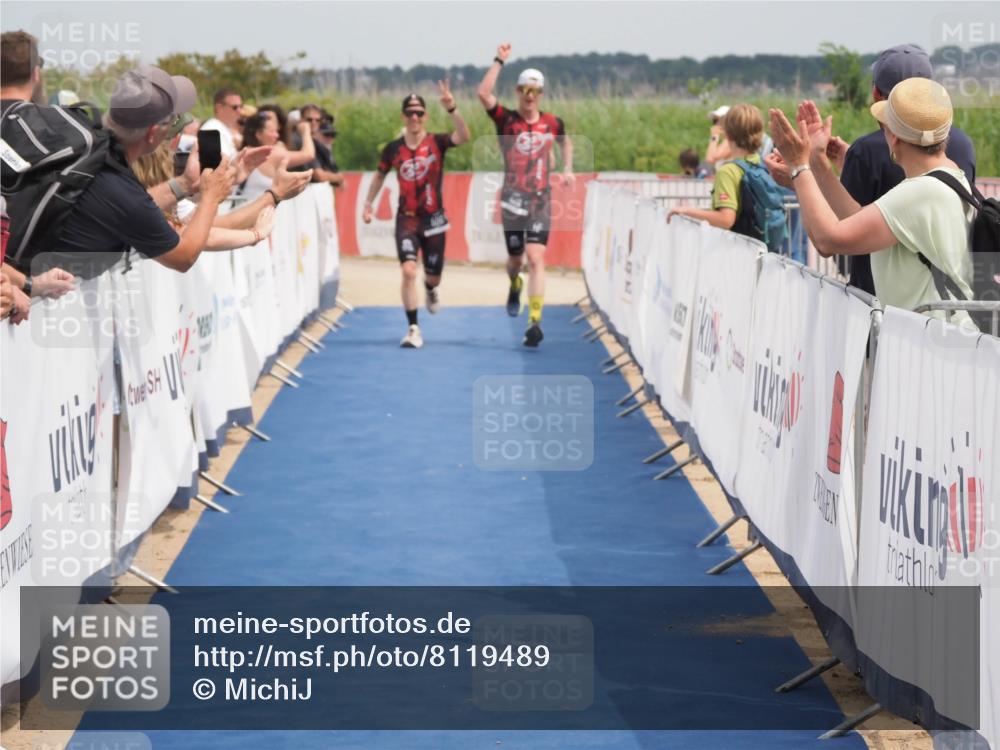 22.06.2025 - Viking Triathlon MichiJ http://msf.ph/oto/8119489 22.06.2025 15:09:39 Ziel 428, 506 meine-sportfotos.de