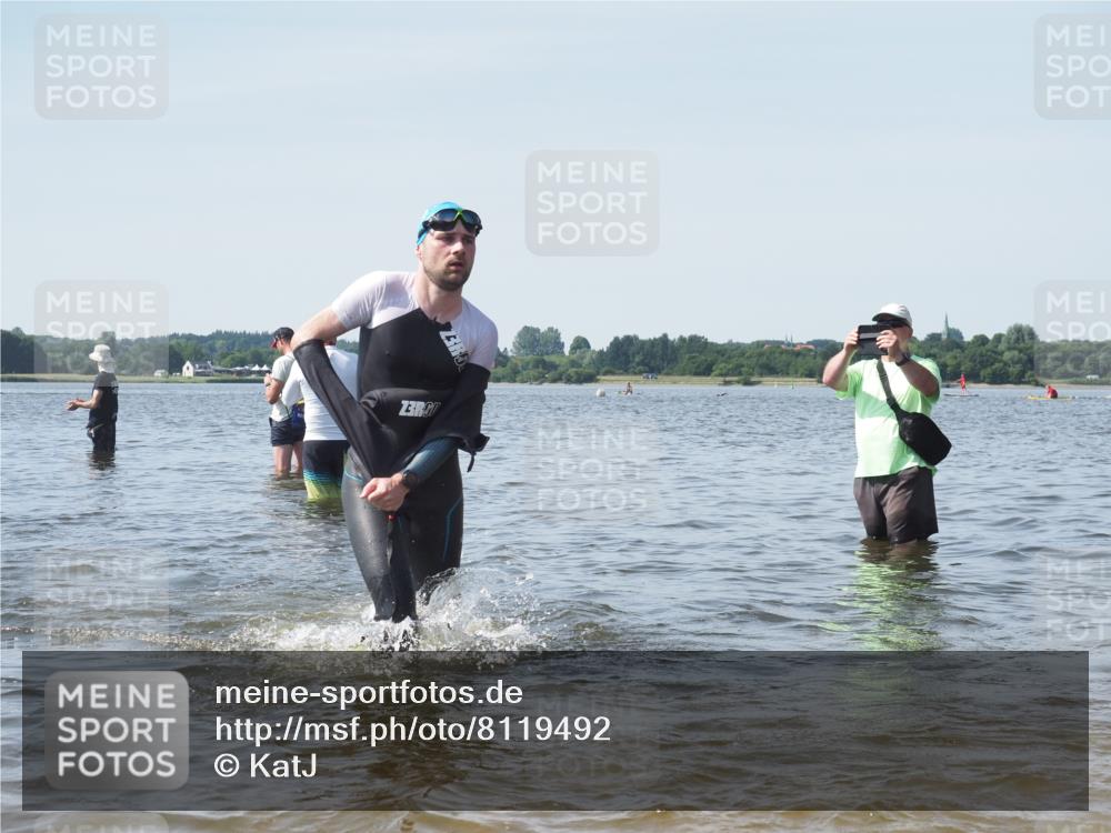 22.06.2025 - Viking Triathlon KatJ http://msf.ph/oto/8119492 22.06.2025 10:47:08 Schwimmen 36, 51, 74, 378, 421 meine-sportfotos.de