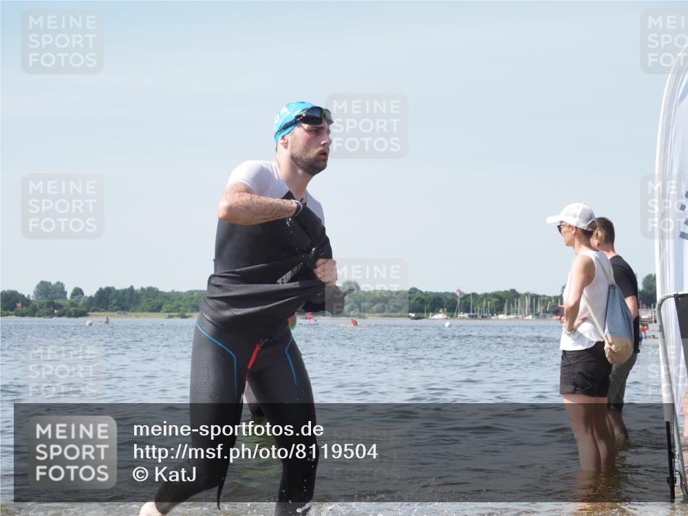 22.06.2025 - Viking Triathlon KatJ http://msf.ph/oto/8119504 22.06.2025 10:47:09 Schwimmen 36, 51, 74, 378, 421 meine-sportfotos.de