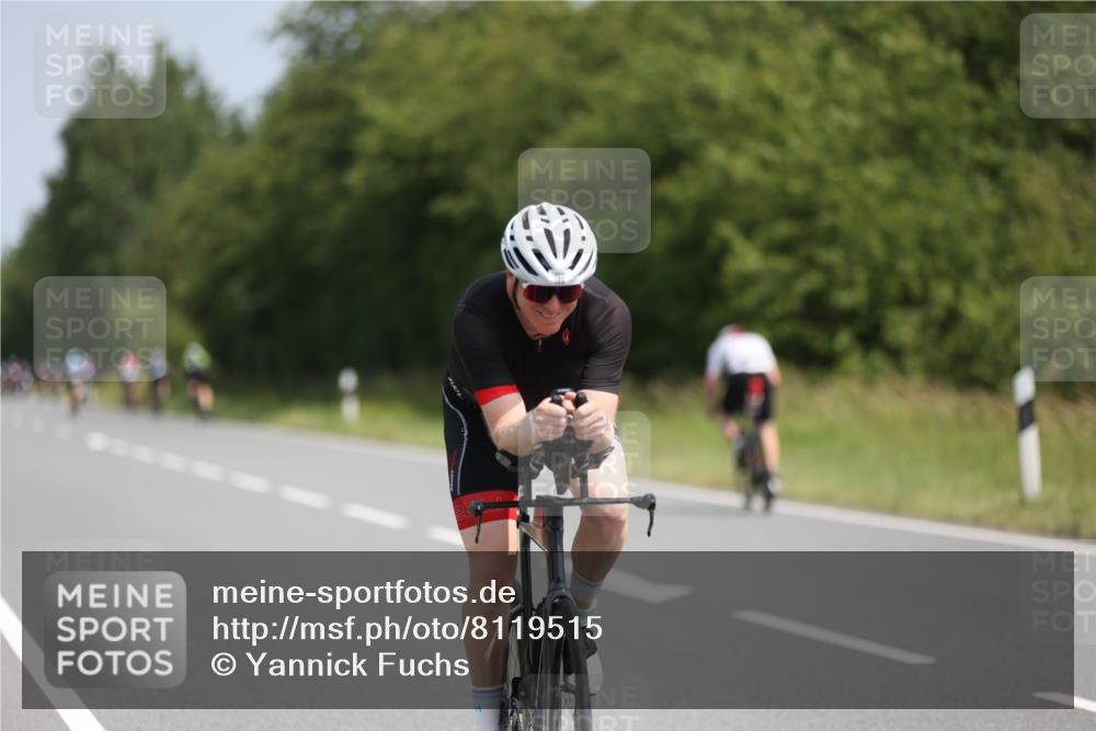 22.06.2025 - Viking Triathlon Yannick Fuchs http://msf.ph/oto/8119515 22.06.2025 11:45:01 Radfahren 29, 117, 169, 185, 273, 325, 446, 449, 451, 618, 642 meine-sportfotos.de