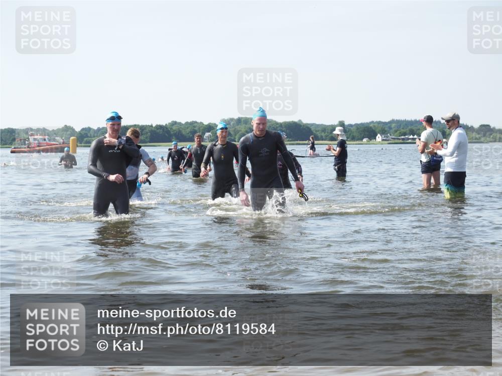 22.06.2025 - Viking Triathlon KatJ http://msf.ph/oto/8119584 22.06.2025 10:47:20 Schwimmen 51, 74, 76, 267, 421, 547 meine-sportfotos.de