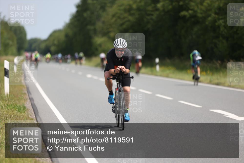 22.06.2025 - Viking Triathlon Yannick Fuchs http://msf.ph/oto/8119591 22.06.2025 11:45:07 Radfahren 117, 185, 273, 446, 449, 451, 548, 618 meine-sportfotos.de