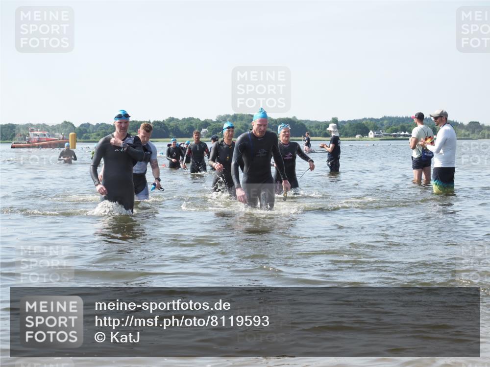 22.06.2025 - Viking Triathlon KatJ http://msf.ph/oto/8119593 22.06.2025 10:47:20 Schwimmen 51, 74, 76, 267, 421, 547 meine-sportfotos.de