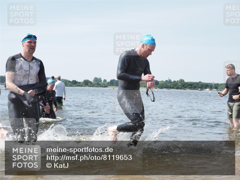 22.06.2025 - Viking Triathlon KatJ http://msf.ph/oto/8119653 22.06.2025 10:47:25 Schwimmen 23, 74, 76, 267, 421, 547 meine-sportfotos.de