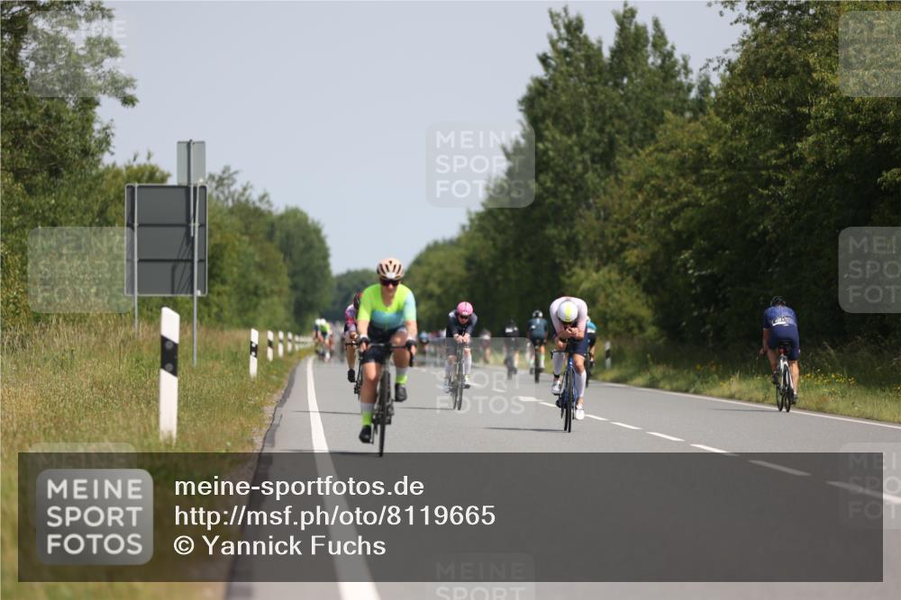 22.06.2025 - Viking Triathlon Yannick Fuchs http://msf.ph/oto/8119665 22.06.2025 11:45:17 Radfahren 178, 195, 468, 526, 548, 605, 658 meine-sportfotos.de