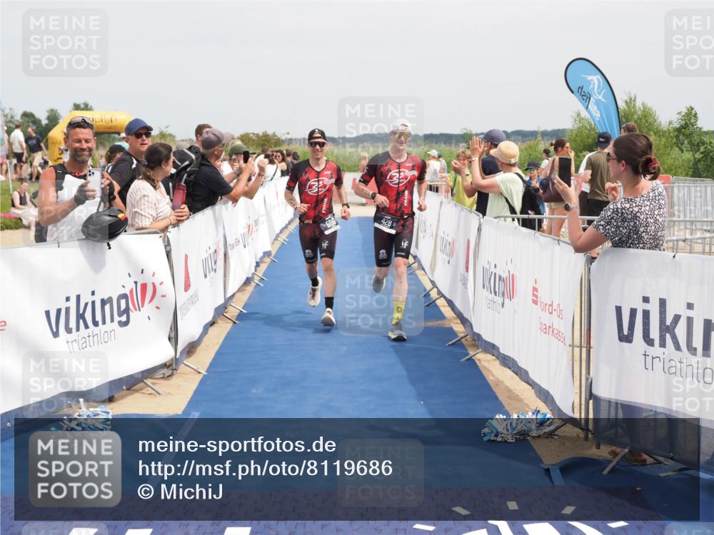 22.06.2025 - Viking Triathlon MichiJ http://msf.ph/oto/8119686 22.06.2025 15:09:41 Ziel 428, 506 meine-sportfotos.de