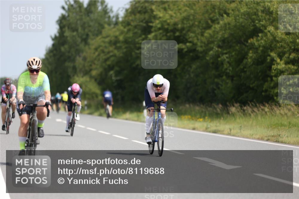 22.06.2025 - Viking Triathlon Yannick Fuchs http://msf.ph/oto/8119688 22.06.2025 11:45:19 Radfahren 178, 195, 247, 468, 526, 548, 605, 658 meine-sportfotos.de