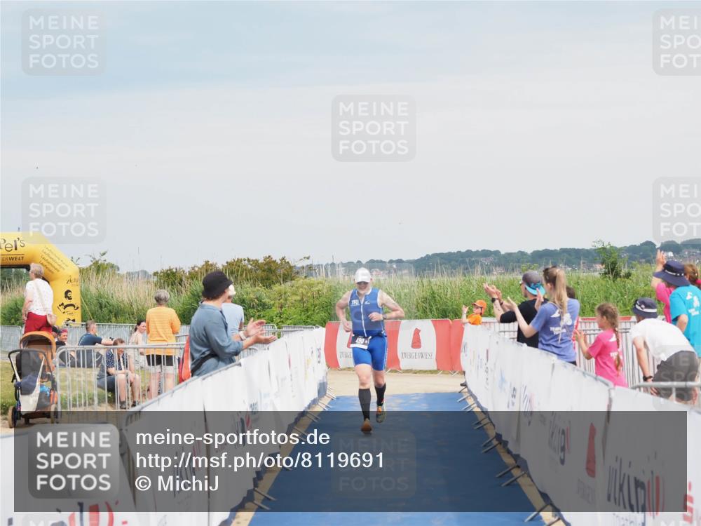 22.06.2025 - Viking Triathlon MichiJ http://msf.ph/oto/8119691 22.06.2025 17:01:50 Ziel 490 meine-sportfotos.de