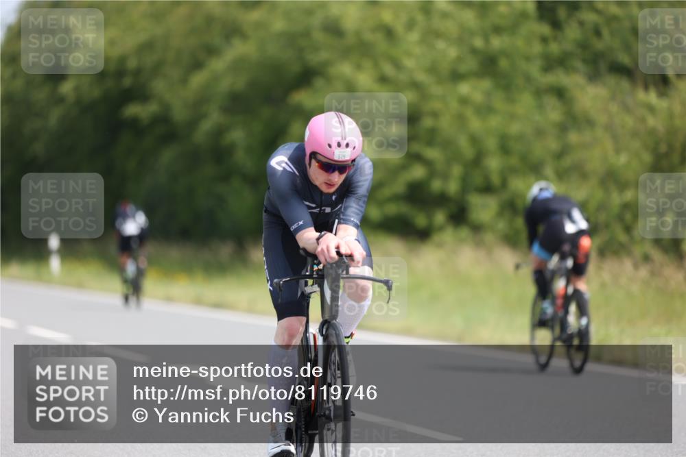 22.06.2025 - Viking Triathlon Yannick Fuchs http://msf.ph/oto/8119746 22.06.2025 11:45:22 Radfahren 107, 178, 195, 247, 468, 526, 605, 658 meine-sportfotos.de