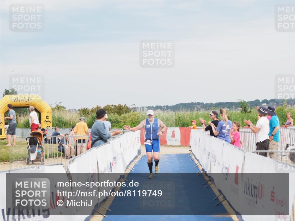 22.06.2025 - Viking Triathlon MichiJ http://msf.ph/oto/8119749 22.06.2025 17:01:50 Ziel 490 meine-sportfotos.de