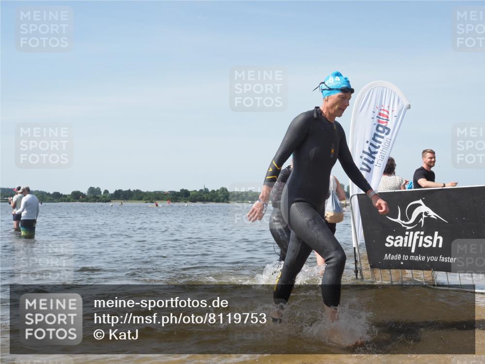 22.06.2025 - Viking Triathlon KatJ http://msf.ph/oto/8119753 22.06.2025 10:47:30 Schwimmen 23, 76, 183, 261, 267, 547, 606 meine-sportfotos.de