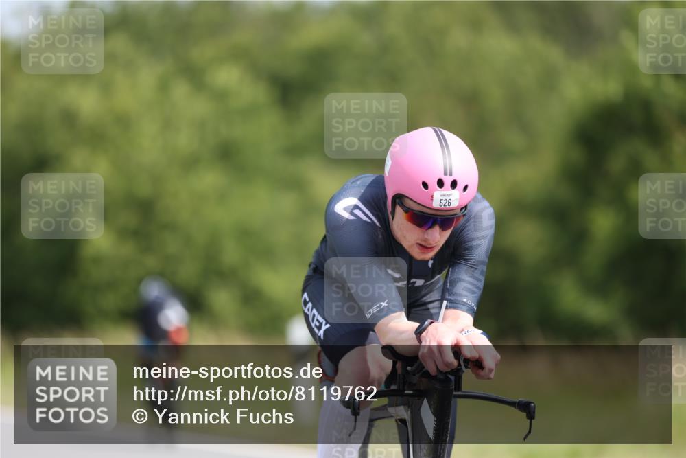 22.06.2025 - Viking Triathlon Yannick Fuchs http://msf.ph/oto/8119762 22.06.2025 11:45:23 Radfahren 107, 178, 247, 306, 468, 526, 605, 658 meine-sportfotos.de