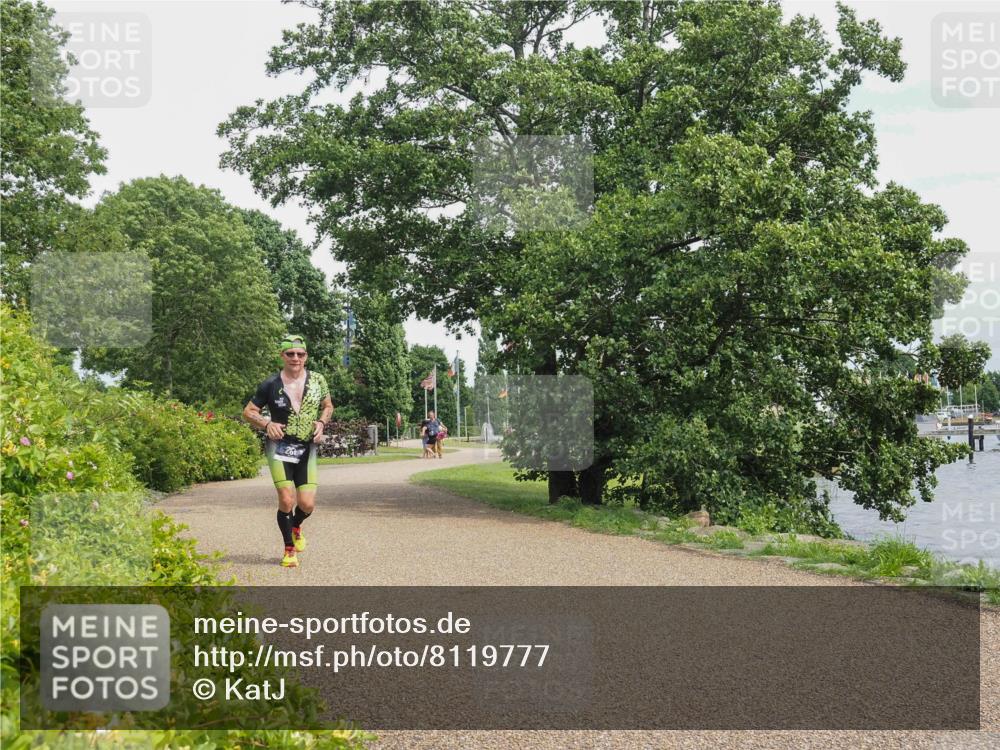 22.06.2025 - Viking Triathlon KatJ http://msf.ph/oto/8119777 22.06.2025 15:13:42 Laufen 261 meine-sportfotos.de