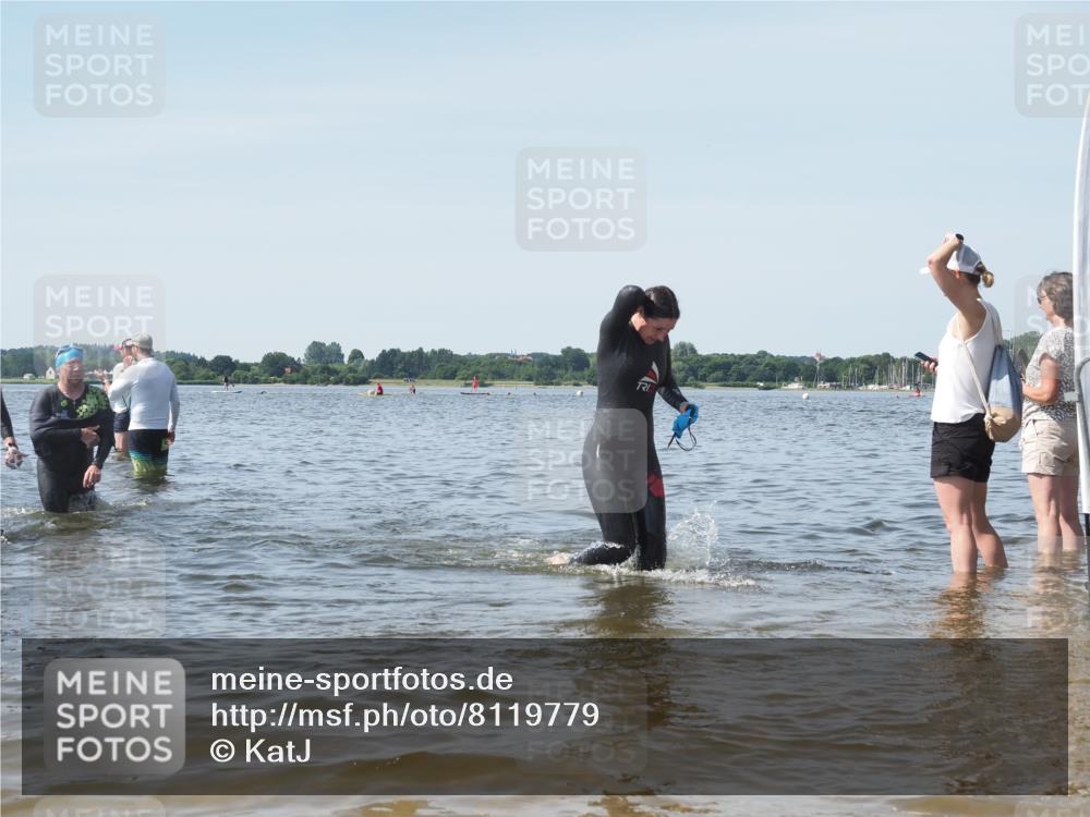 22.06.2025 - Viking Triathlon KatJ http://msf.ph/oto/8119779 22.06.2025 10:47:42 Schwimmen 23, 71, 84, 183, 223, 261, 285, 452, 606 meine-sportfotos.de