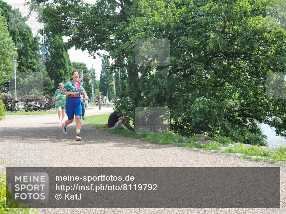 22.06.2025 - Viking Triathlon KatJ http://msf.ph/oto/8119792 22.06.2025 12:58:50 Laufen 660 meine-sportfotos.de
