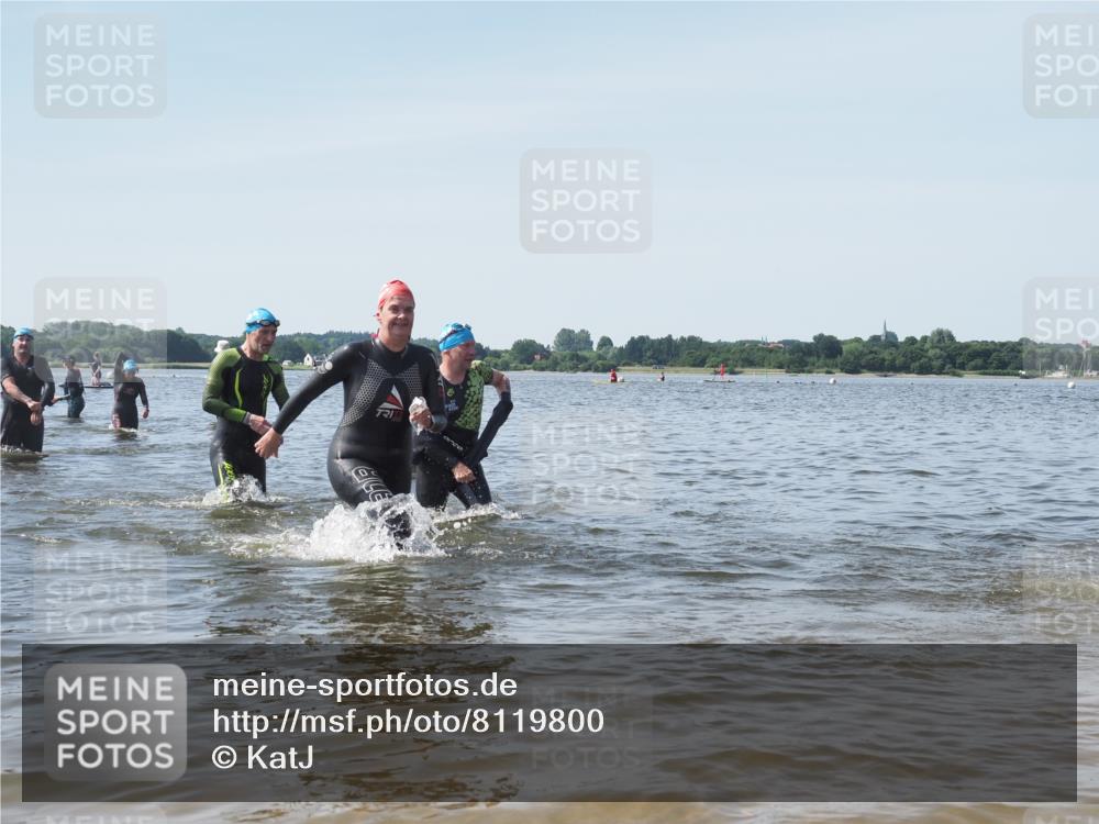22.06.2025 - Viking Triathlon KatJ http://msf.ph/oto/8119800 22.06.2025 10:47:44 Schwimmen 71, 84, 183, 223, 261, 285, 452, 606 meine-sportfotos.de