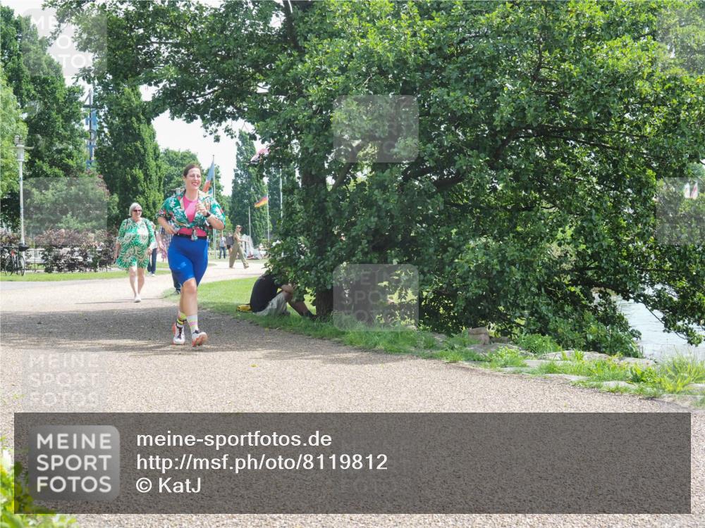 22.06.2025 - Viking Triathlon KatJ http://msf.ph/oto/8119812 22.06.2025 12:58:50 Laufen 660 meine-sportfotos.de