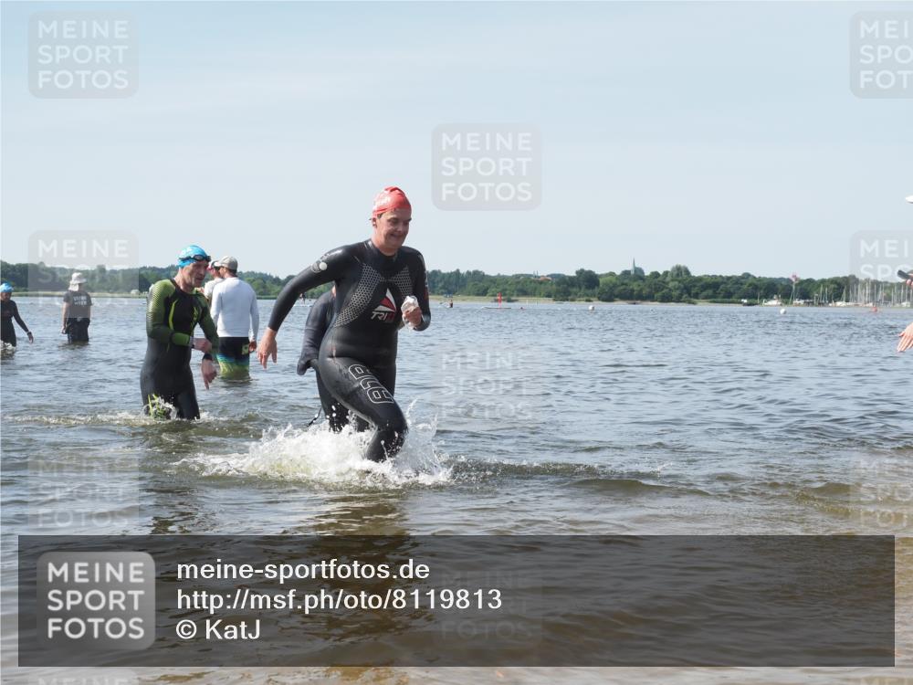 22.06.2025 - Viking Triathlon KatJ http://msf.ph/oto/8119813 22.06.2025 10:47:45 Schwimmen 71, 84, 183, 190, 223, 261, 285, 452, 606 meine-sportfotos.de