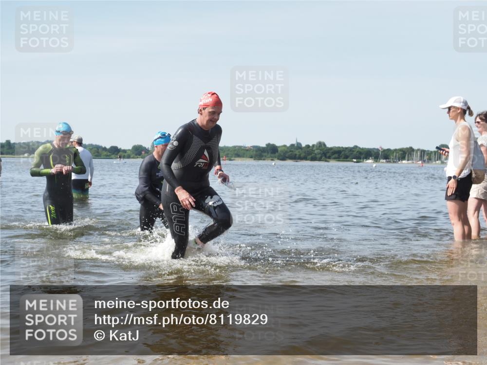 22.06.2025 - Viking Triathlon KatJ http://msf.ph/oto/8119829 22.06.2025 10:47:45 Schwimmen 71, 84, 183, 190, 223, 261, 285, 452, 606 meine-sportfotos.de
