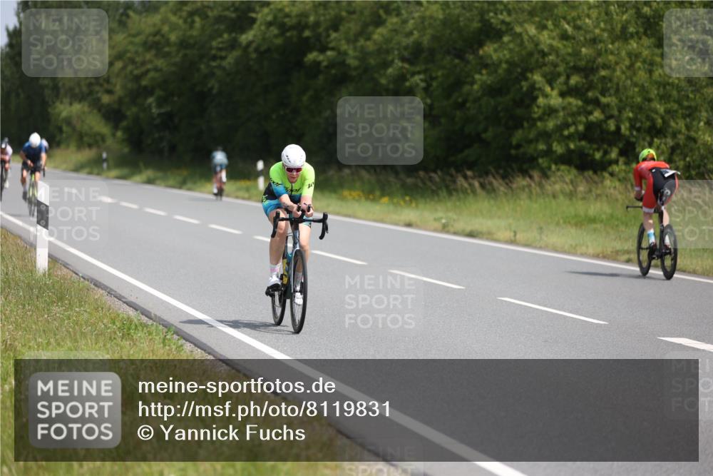 22.06.2025 - Viking Triathlon Yannick Fuchs http://msf.ph/oto/8119831 22.06.2025 11:45:37 Radfahren 10, 122, 166, 306, 321, 500, 617 meine-sportfotos.de