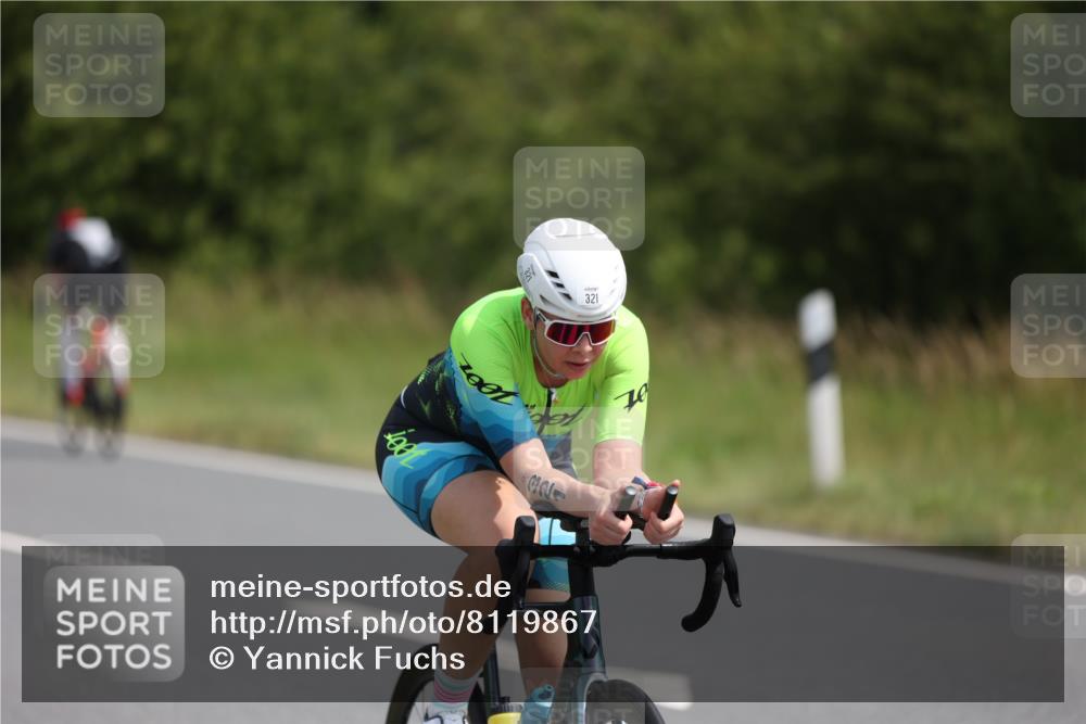 22.06.2025 - Viking Triathlon Yannick Fuchs http://msf.ph/oto/8119867 22.06.2025 11:45:39 Radfahren 10, 122, 166, 295, 321, 500, 544, 617 meine-sportfotos.de