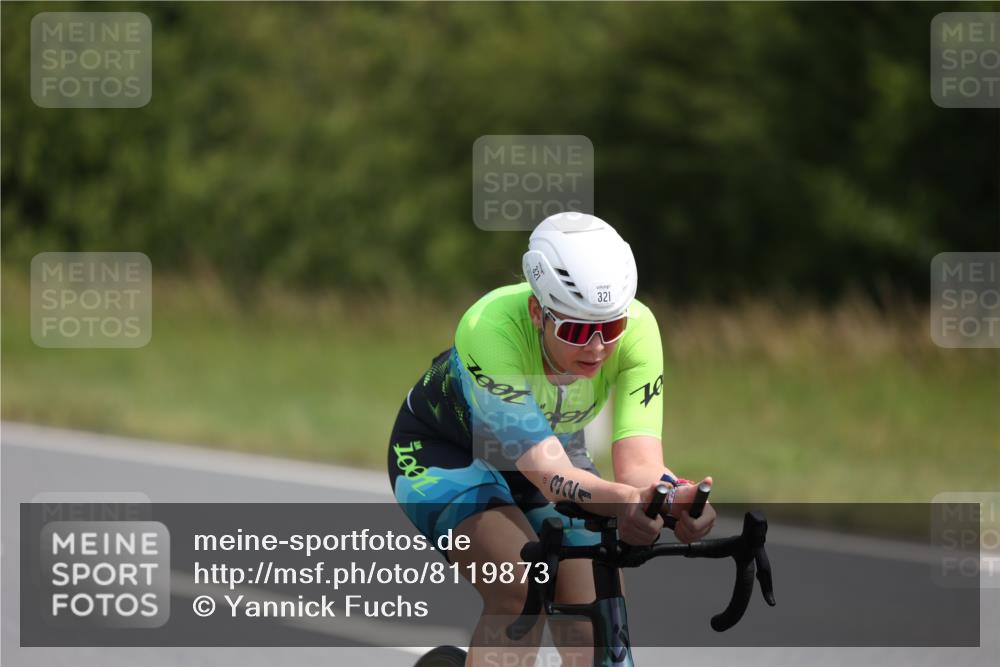 22.06.2025 - Viking Triathlon Yannick Fuchs http://msf.ph/oto/8119873 22.06.2025 11:45:39 Radfahren 10, 122, 166, 295, 321, 500, 544, 617 meine-sportfotos.de