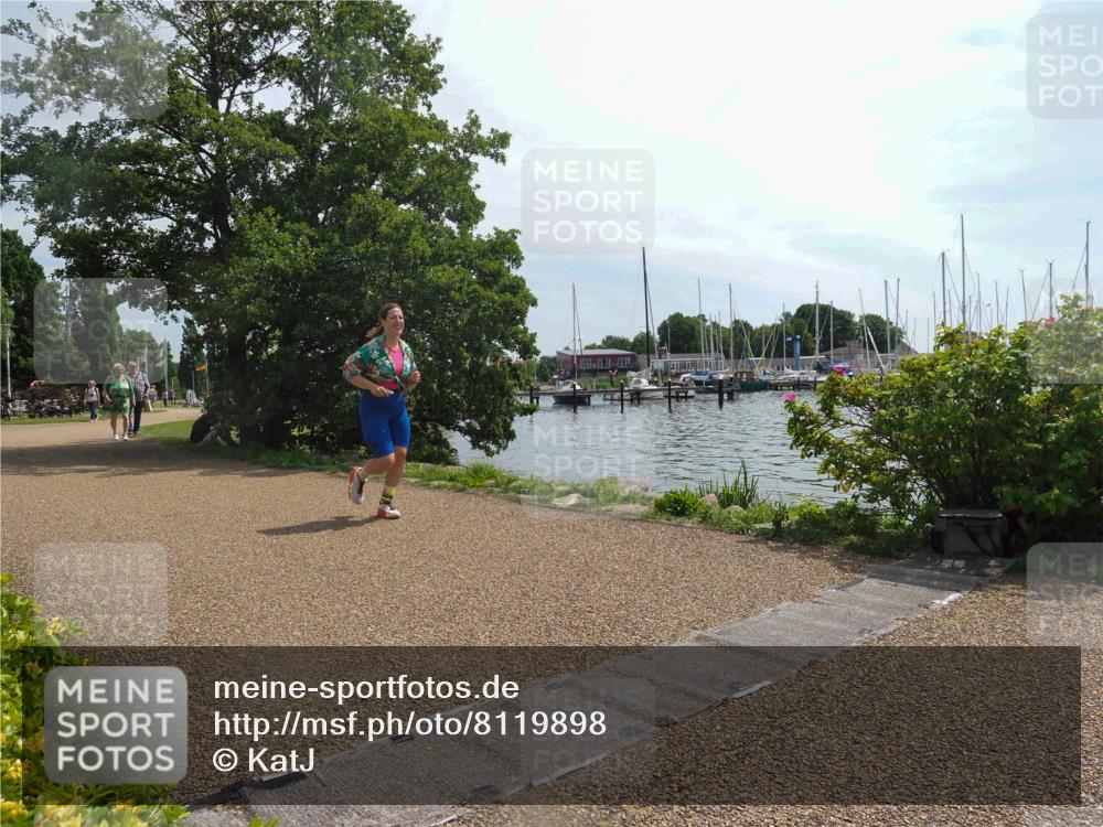 22.06.2025 - Viking Triathlon KatJ http://msf.ph/oto/8119898 22.06.2025 12:58:52 Laufen 660 meine-sportfotos.de