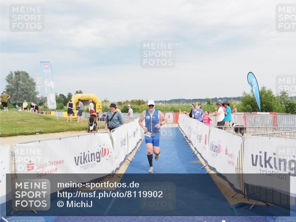 22.06.2025 - Viking Triathlon MichiJ http://msf.ph/oto/8119902 22.06.2025 17:01:53 Ziel 490 meine-sportfotos.de