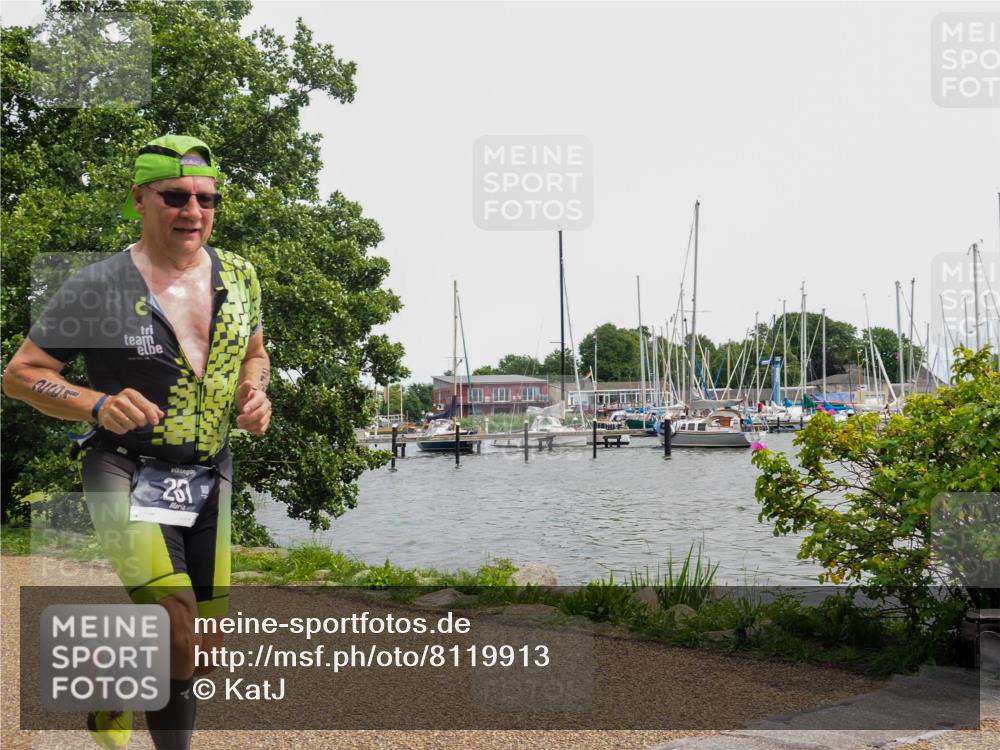 22.06.2025 - Viking Triathlon KatJ http://msf.ph/oto/8119913 22.06.2025 15:13:44 Laufen 261 meine-sportfotos.de