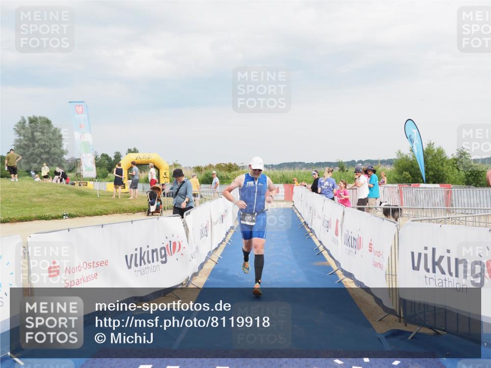 22.06.2025 - Viking Triathlon MichiJ http://msf.ph/oto/8119918 22.06.2025 17:01:53 Ziel 490 meine-sportfotos.de
