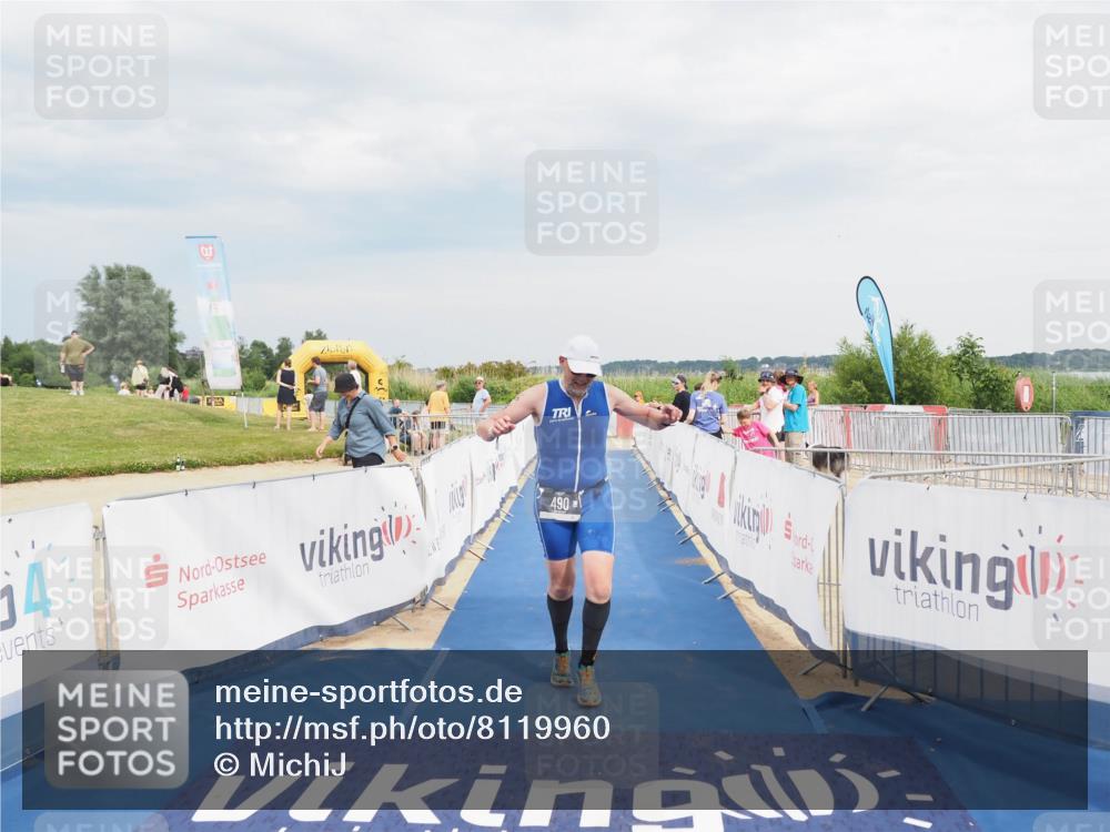 22.06.2025 - Viking Triathlon MichiJ http://msf.ph/oto/8119960 22.06.2025 17:01:53 Ziel 490 meine-sportfotos.de