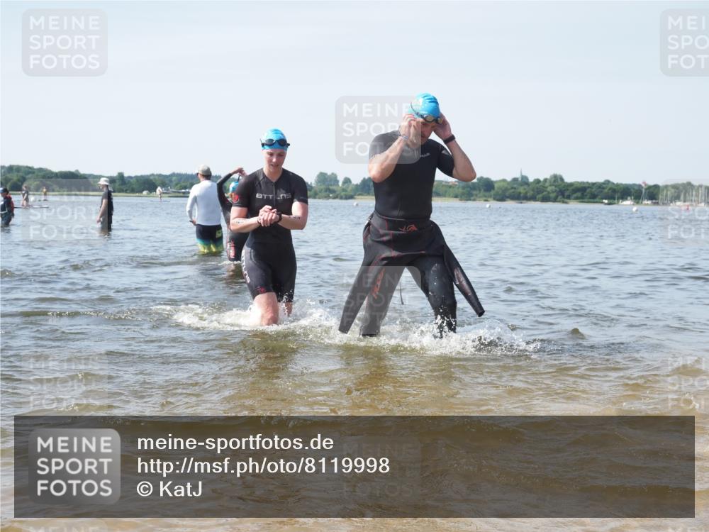 22.06.2025 - Viking Triathlon KatJ http://msf.ph/oto/8119998 22.06.2025 10:47:55 Schwimmen 84, 190, 223, 285, 452 meine-sportfotos.de