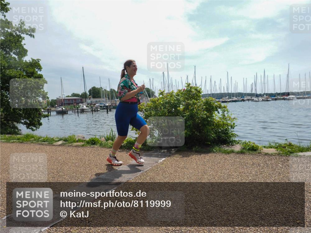 22.06.2025 - Viking Triathlon KatJ http://msf.ph/oto/8119999 22.06.2025 12:58:53 Laufen 660 meine-sportfotos.de