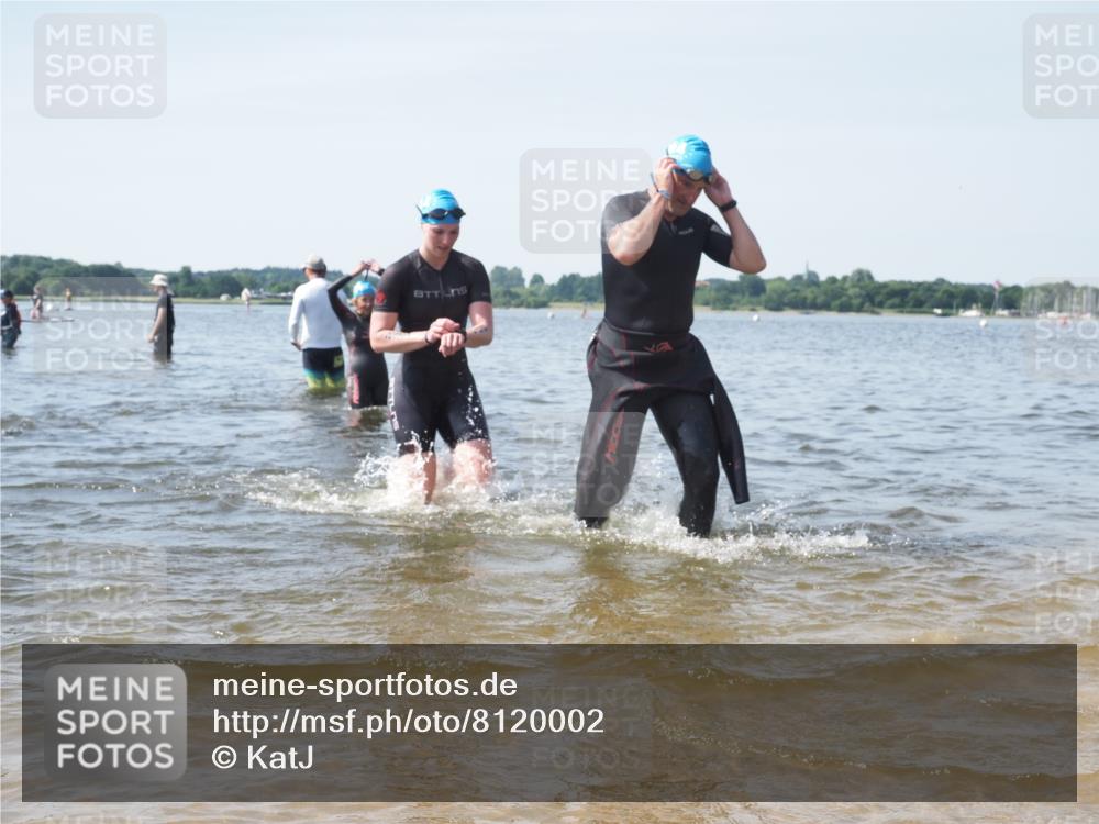 22.06.2025 - Viking Triathlon KatJ http://msf.ph/oto/8120002 22.06.2025 10:47:55 Schwimmen 84, 190, 223, 285, 452 meine-sportfotos.de
