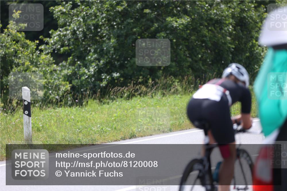 22.06.2025 - Viking Triathlon Yannick Fuchs http://msf.ph/oto/8120008 22.06.2025 11:45:55 Radfahren 90, 140, 198, 384, 401, 453, 534 meine-sportfotos.de