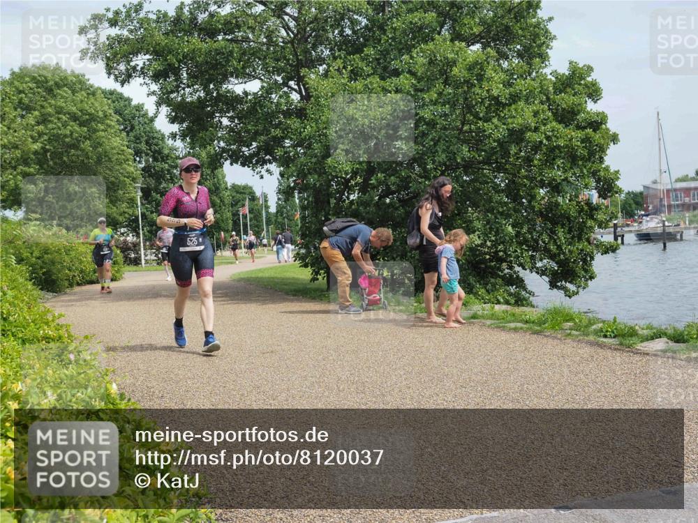 22.06.2025 - Viking Triathlon KatJ http://msf.ph/oto/8120037 22.06.2025 15:14:45 Laufen 525 meine-sportfotos.de