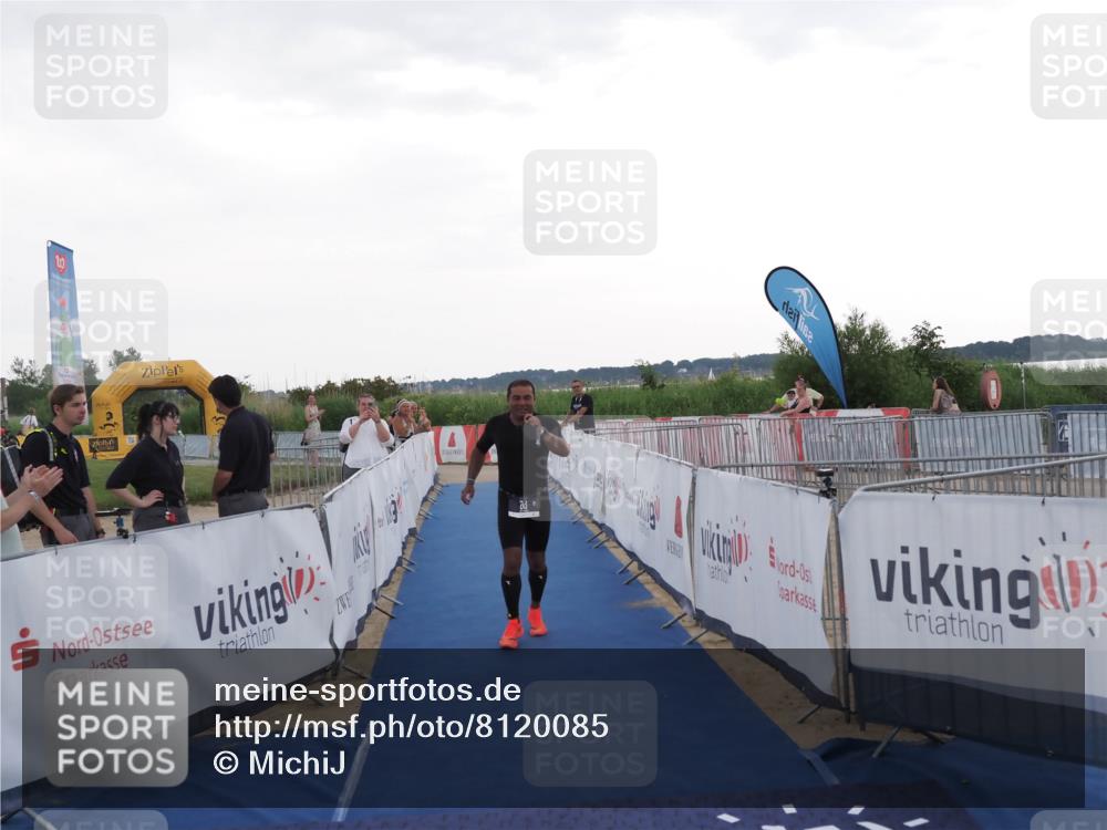 22.06.2025 - Viking Triathlon MichiJ http://msf.ph/oto/8120085 22.06.2025 16:30:22 Ziel 83 meine-sportfotos.de