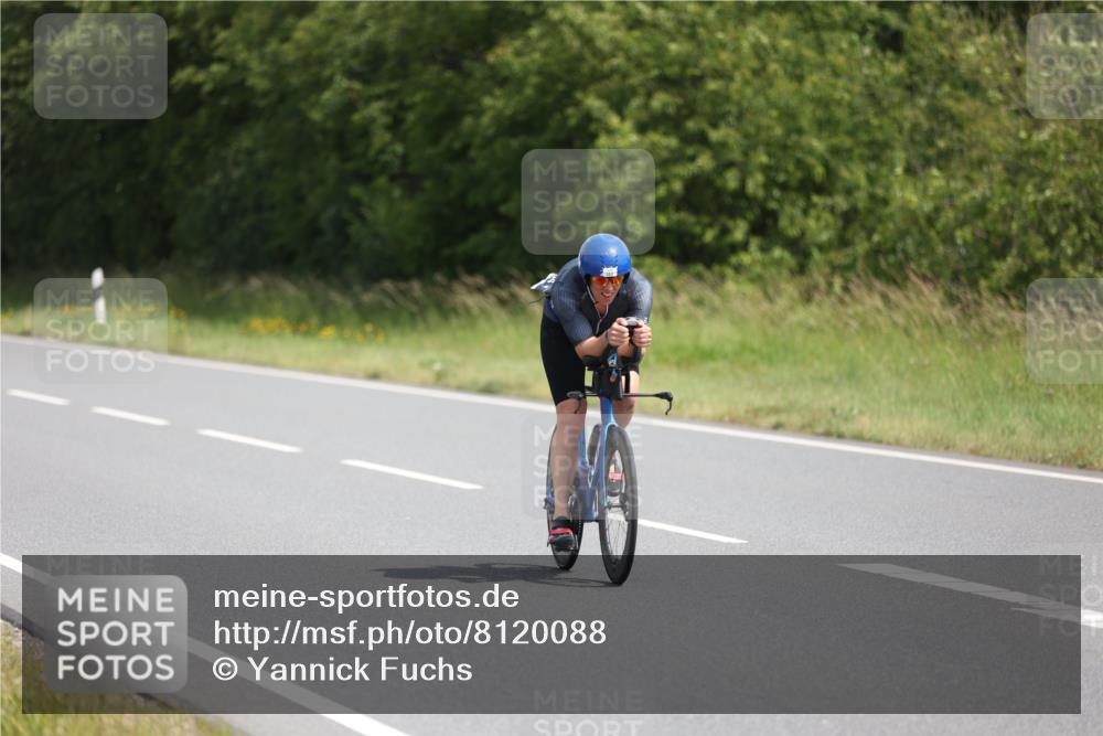 22.06.2025 - Viking Triathlon Yannick Fuchs http://msf.ph/oto/8120088 22.06.2025 11:46:04 Radfahren 77, 140, 167, 198, 298, 384, 401, 534 meine-sportfotos.de