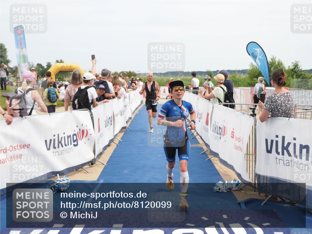 22.06.2025 - Viking Triathlon MichiJ http://msf.ph/oto/8120099 22.06.2025 14:59:07 Ziel 137, 325 meine-sportfotos.de