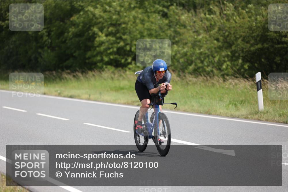 22.06.2025 - Viking Triathlon Yannick Fuchs http://msf.ph/oto/8120100 22.06.2025 11:46:04 Radfahren 77, 140, 167, 198, 298, 384, 401, 534 meine-sportfotos.de
