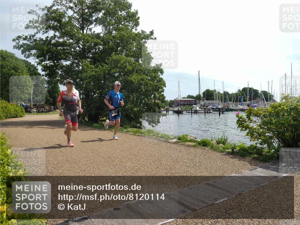 22.06.2025 - Viking Triathlon KatJ http://msf.ph/oto/8120114 22.06.2025 12:59:27 Laufen 52, 352 meine-sportfotos.de