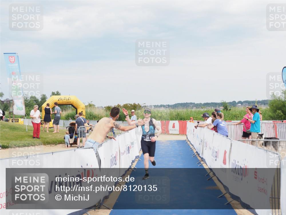22.06.2025 - Viking Triathlon MichiJ http://msf.ph/oto/8120135 22.06.2025 17:02:52 Ziel 136 meine-sportfotos.de