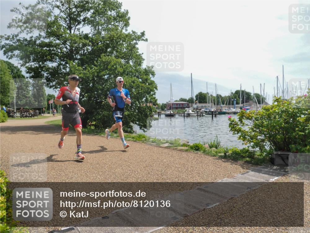 22.06.2025 - Viking Triathlon KatJ http://msf.ph/oto/8120136 22.06.2025 12:59:27 Laufen 52, 352 meine-sportfotos.de
