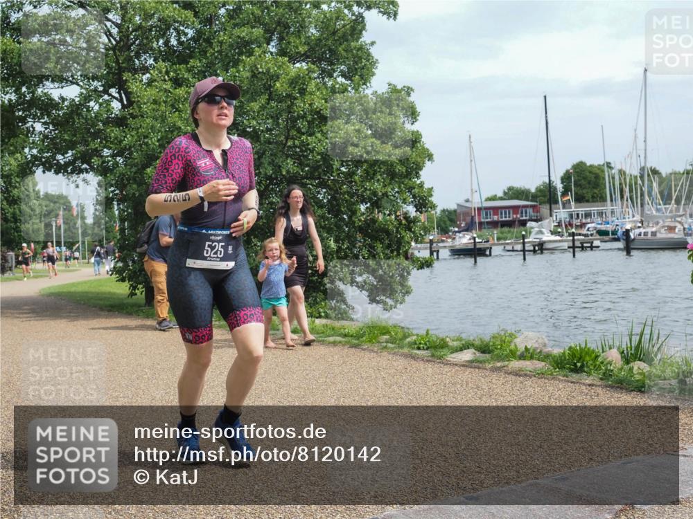 22.06.2025 - Viking Triathlon KatJ http://msf.ph/oto/8120142 22.06.2025 15:14:46 Laufen 525 meine-sportfotos.de