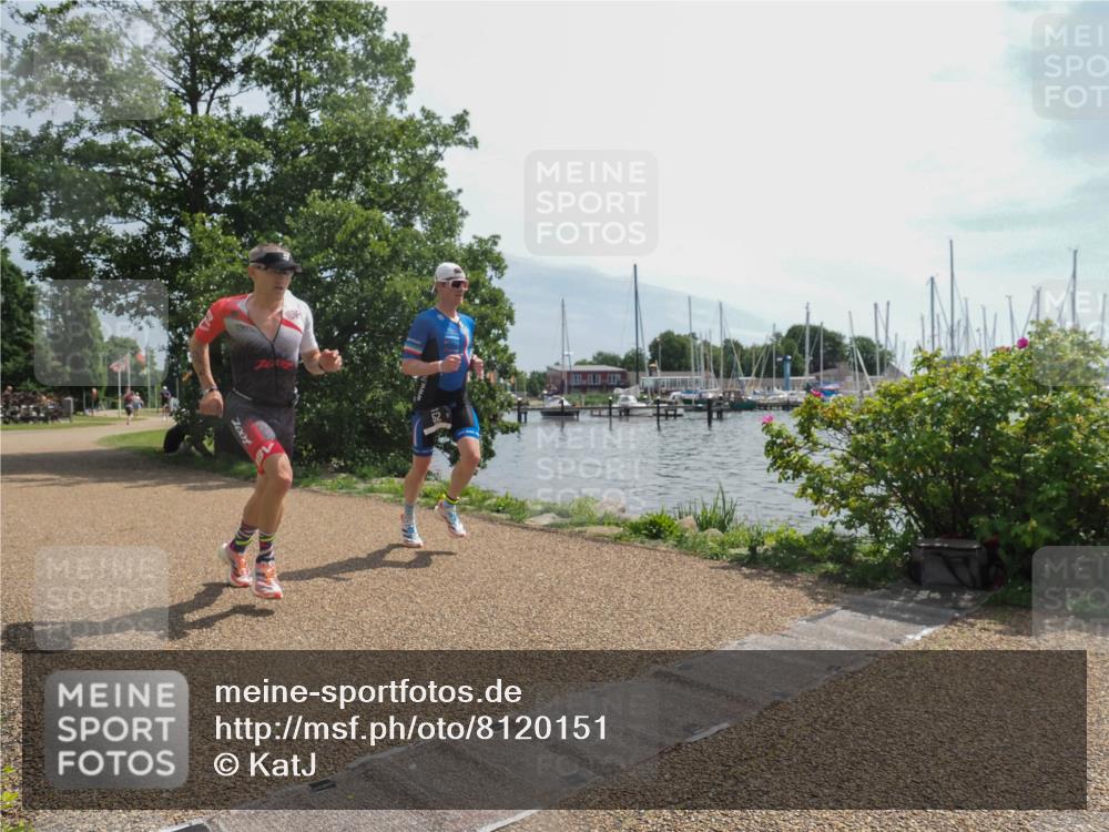 22.06.2025 - Viking Triathlon KatJ http://msf.ph/oto/8120151 22.06.2025 12:59:27 Laufen 52, 352 meine-sportfotos.de