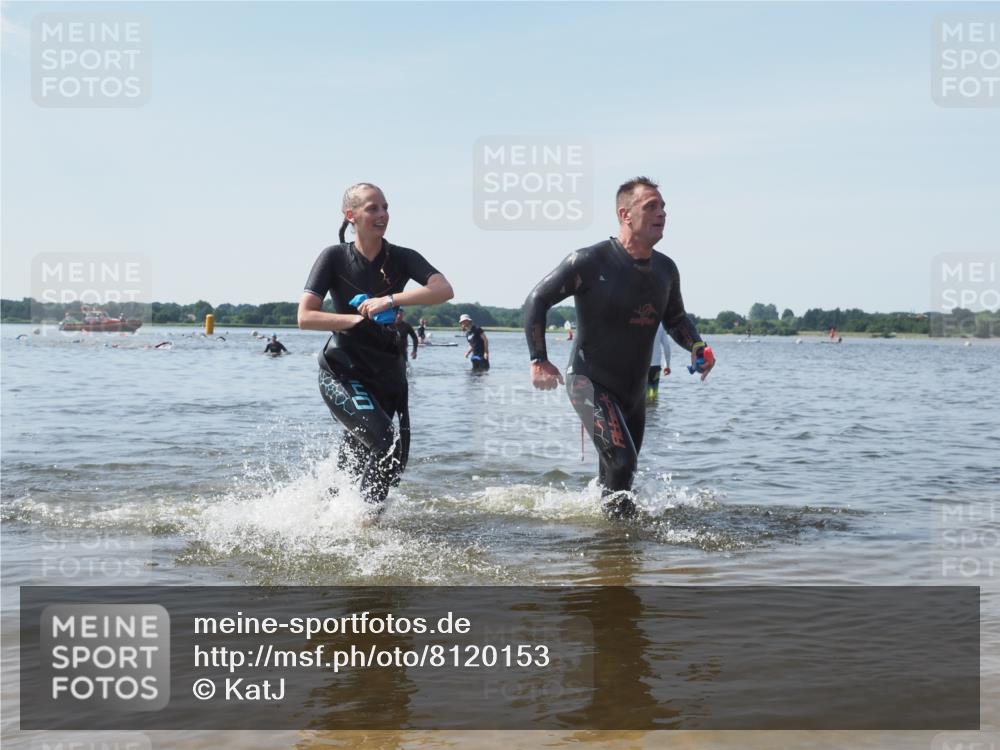 22.06.2025 - Viking Triathlon KatJ http://msf.ph/oto/8120153 22.06.2025 10:48:18 Schwimmen 37, 364, 471 meine-sportfotos.de