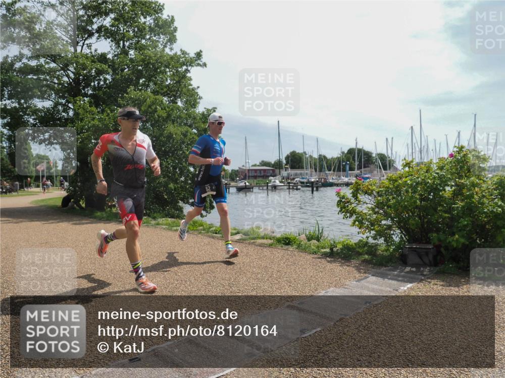 22.06.2025 - Viking Triathlon KatJ http://msf.ph/oto/8120164 22.06.2025 12:59:27 Laufen 52, 352 meine-sportfotos.de