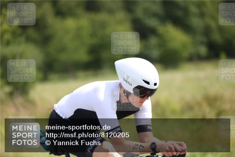 22.06.2025 - Viking Triathlon Yannick Fuchs http://msf.ph/oto/8120205 22.06.2025 11:46:17 Radfahren 77, 97 meine-sportfotos.de