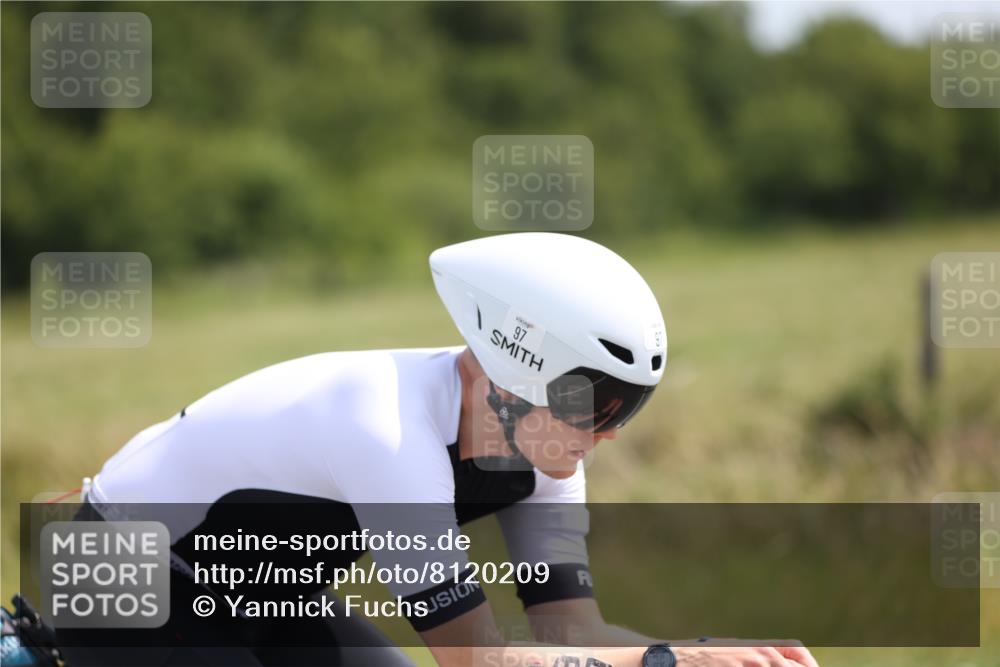 22.06.2025 - Viking Triathlon Yannick Fuchs http://msf.ph/oto/8120209 22.06.2025 11:46:17 Radfahren 77, 97 meine-sportfotos.de